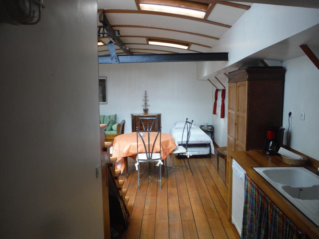 Péniche - Le Nénuphar Hotel París Habitación foto